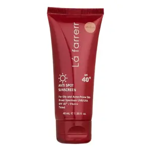کرم ضدآفتاب و ضدلک رنگی لافارر با SPF40 مدل Medium مناسب پوست‌های چرب و آکنه دار حجم 40 میلی‌لیتر